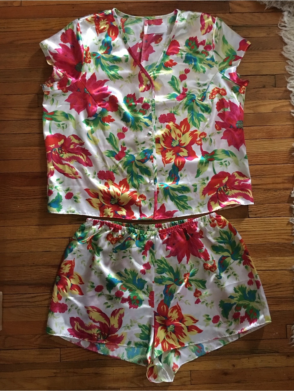 Shiny Floral Pajama Set: Sz. 1X